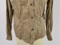 U.S. most likely WWII, Women´s Khaki Shirt, used  (Brustweite: 54 cm, Taille: 46 cm, Länge ab Schulter: 62 cm)